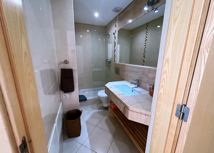 Moradia Fantastica Com Piscina A 5 Min Da * Monte Gordo